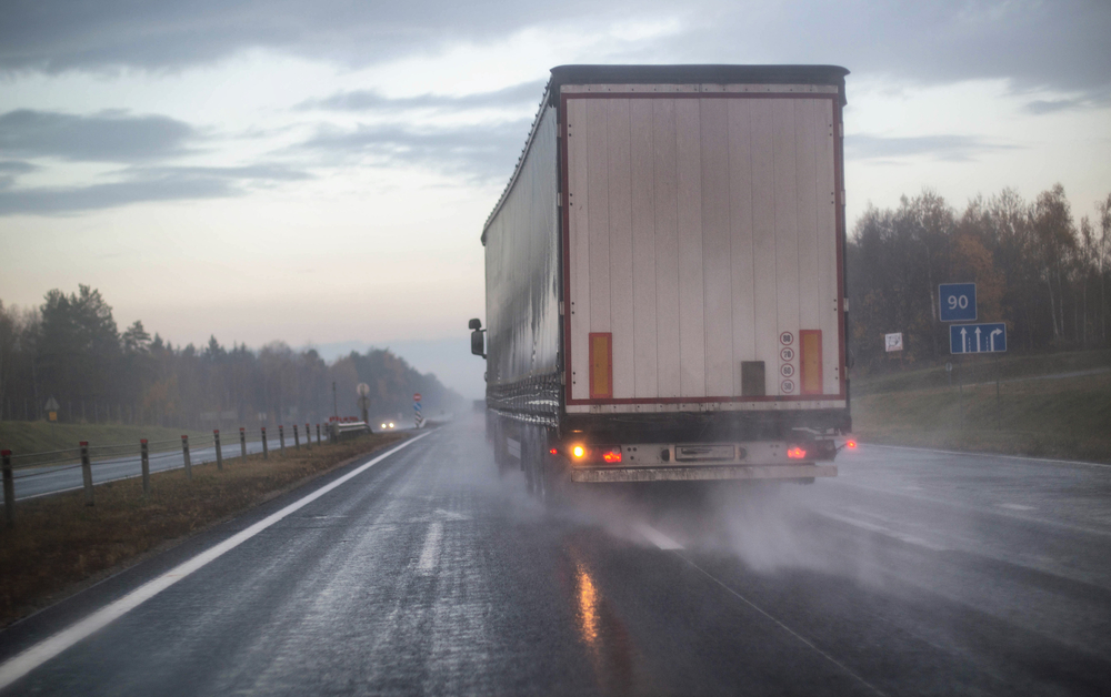 You are currently viewing Understanding Truck Accident Law To Avoid Accidents